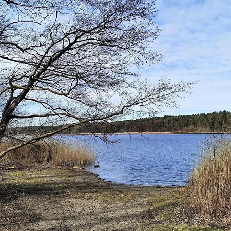 Fuer 3 Personen In Штраусберг