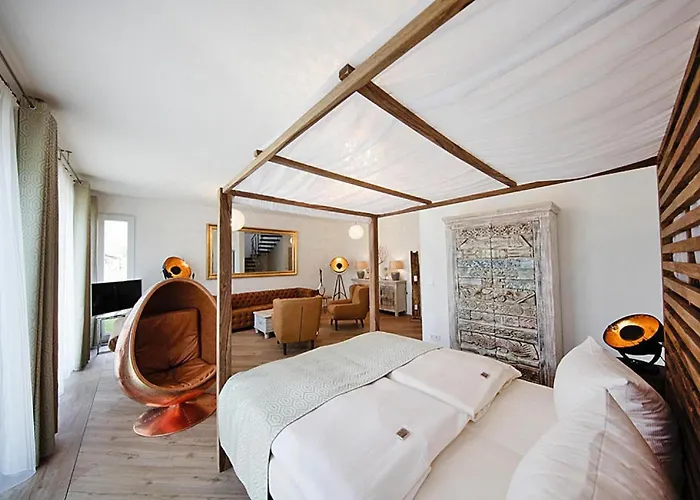 Fuer 3 Personen In アパート *