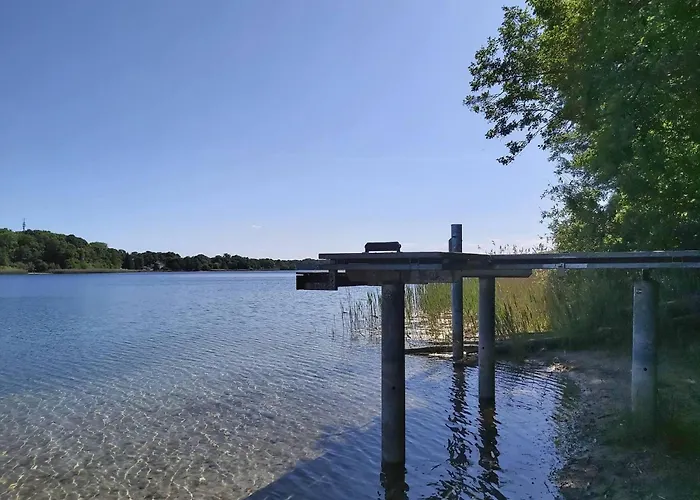 Fuer 3 Personen In شقة *