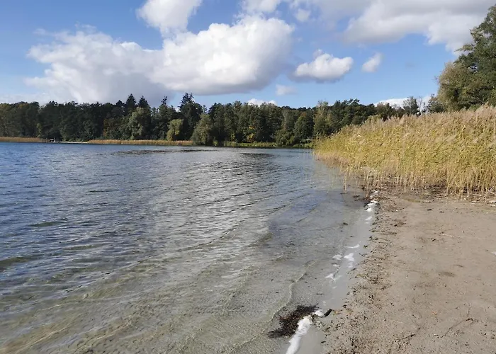 Fuer 3 Personen In شقة *