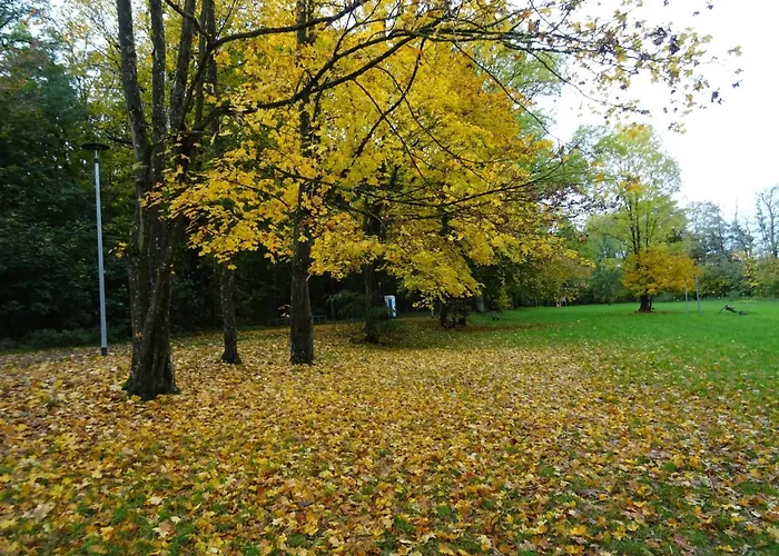 Fuer 3 Personen In * شتراوسبرغ